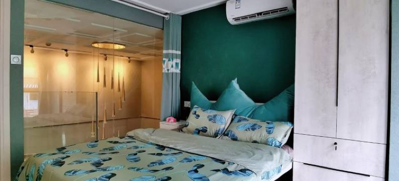 成都筑这儿成都东站跃层loft超大投影公寓(3号店)图片