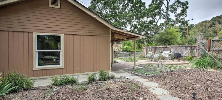 舒适的住所带庭院，离圣路易斯奥比斯波16英里(Cozy Abode w/ Patio, 16 Mi to San Luis Obispo)图片