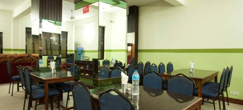 OYO 381 伯舒伯蒂广场酒店(OYO 381 Hotel Pashupati Plaza)图片