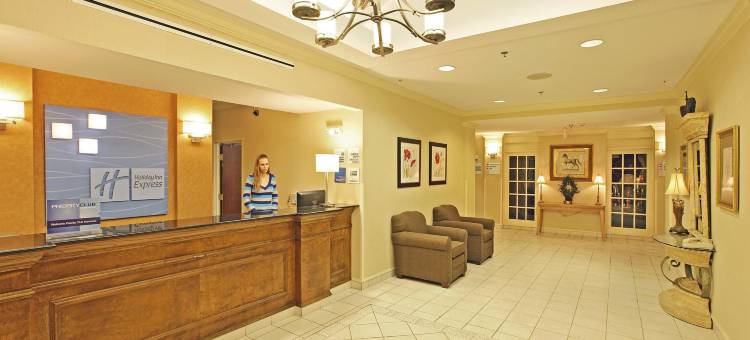 派恩布鲁夫舒适套房酒店(Comfort Inn & Suites Pine Bluff)图片