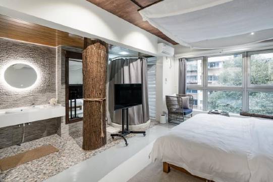 柔民设计桐梓林店民宿(航空路2号分店)