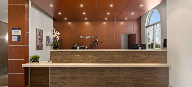 奥兰治维尔精品贝斯特韦斯特优质酒店(Best Western Plus Orangeville Inn  Suites)图片