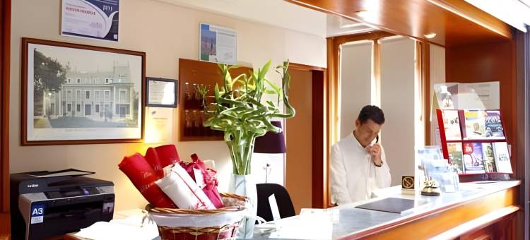 科尔奈城堡酒店(Logis Hôtel Château Corneille)图片