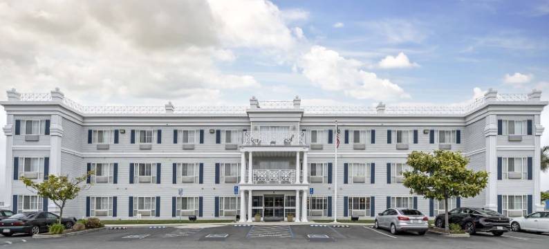 萨利纳斯蒙特利贝斯特韦斯特酒店(Best Western Salinas Monterey Hotel)图片
