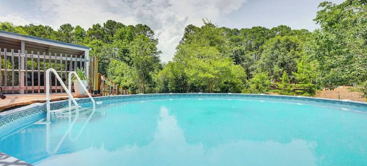 靠湖的萨默顿度假屋，带船坞+游泳池！(Lakefront Summerton Getaway w/ Boat Dock + Pool!)图片