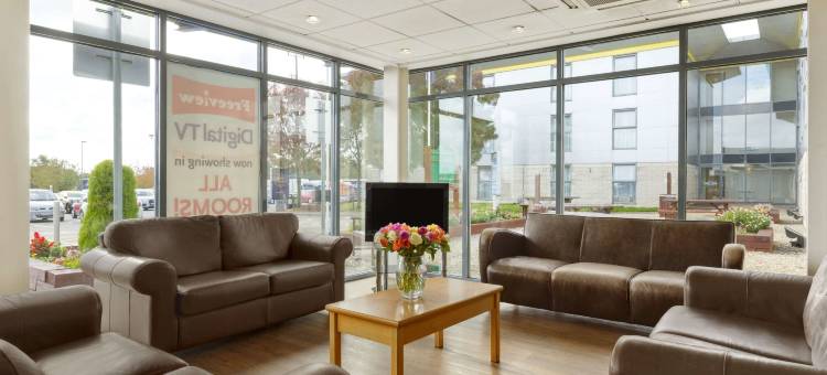 伦敦斯坦斯特德机场温德姆戴斯酒店(Days Inn by Wyndham London Stansted Airport)图片