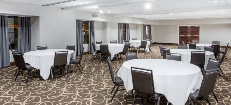 沃斯堡速8酒店(Super 8 by Wyndham Fort Worth TX)图片