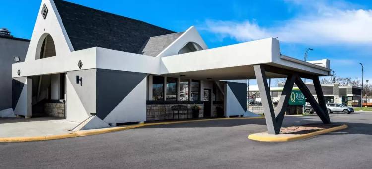 康瑟尔布拉夫斯 - 奥马哈东部品质酒店及套房(Quality Inn & Suites Council Bluffs - Omaha East)图片