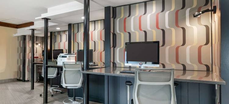 Best Western Premier Kansas City Sports Complex Hotel图片