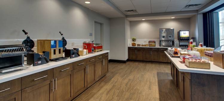 绍斯波特欢朋套房酒店(Hampton Inn & Suites Southport)图片