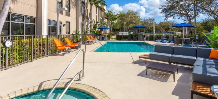 劳德代尔堡商业大道欢朋酒店(Hampton Inn Ft. Lauderdale-Commercial Blvd.)图片