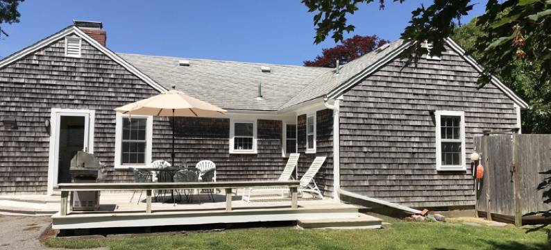 Private Beach on Nantucket Sound - Walk to Beach, Town, Harbor!图片