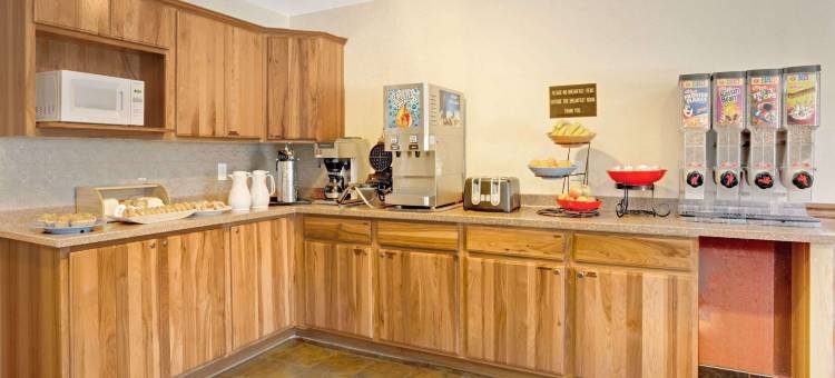 德雷珀华美达酒店(Ramada by Wyndham Draper)图片