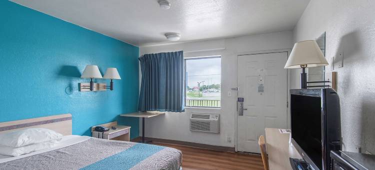 密苏里堪萨斯城 - 机场 6 号汽车旅馆(Motel 6 Kansas City, MO - Airport)图片