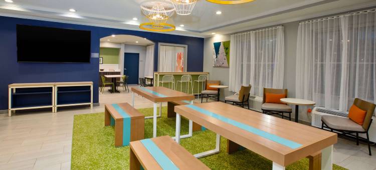 沃克大急流城北希尔顿 Spark 酒店(Spark by Hilton Walker Grand Rapids North)图片