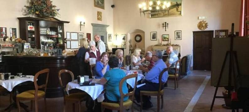 装修的刺猬(Meublé il Riccio)图片