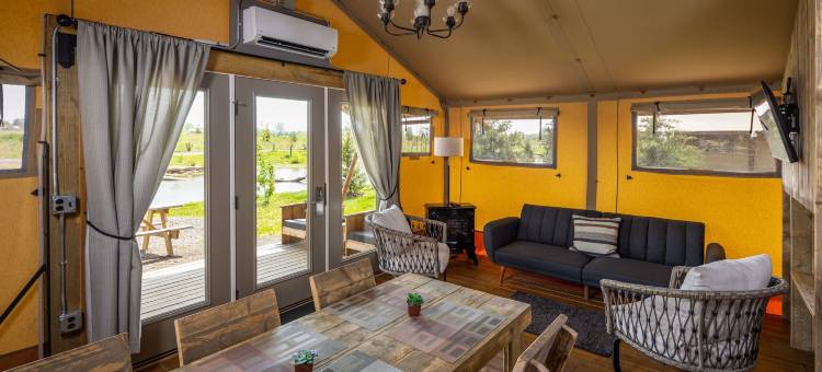 桑科蒂湖(Sankoty Lakes)图片