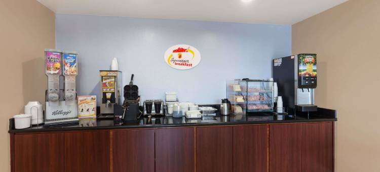 埃尔卡洪/圣迭戈温德姆速 8 酒店(Super 8 by Wyndham El Cajon/San Diego)图片