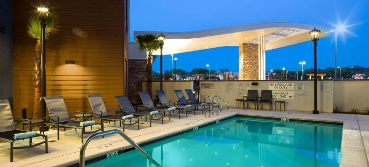 圣迭戈北/圣马可斯万枫酒店及套房(Fairfield Inn & Suites San Diego North/San Marcos)图片