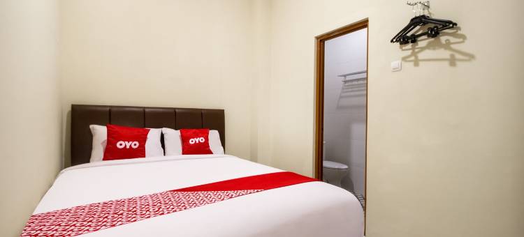OYO2354三点公寓(RedDoorz Near BG Junction Surabaya)图片