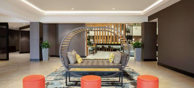 希尔顿奥兰多机场大使套房酒店(Embassy Suites by Hilton Orlando Airport)图片