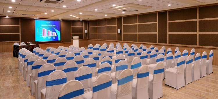 萨罗瓦尔珀尔提科酒店(Sarovar Portico Sasangir)图片
