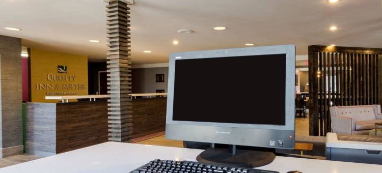 亚什兰帝王之城游乐园附近凯艺套房酒店(Quality Inn & Suites Ashland Near Kings Dominion)图片