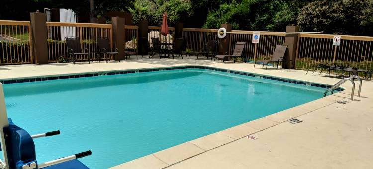 舒适套房酒店-大学科研园(Comfort Suites University - Research Park)图片