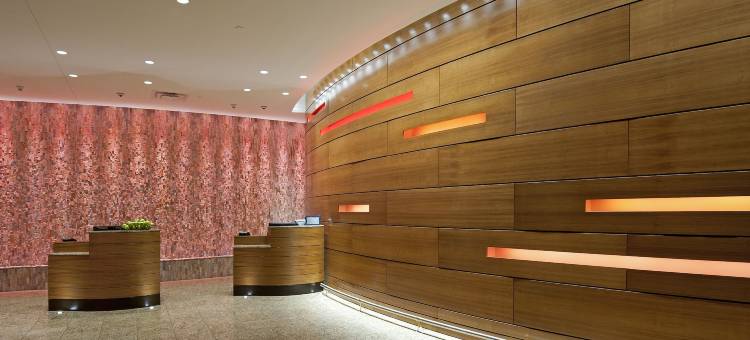 卡拉马祖中心丽笙广场酒店(Radisson Plaza Hotel and Suites Kalamazoo)图片