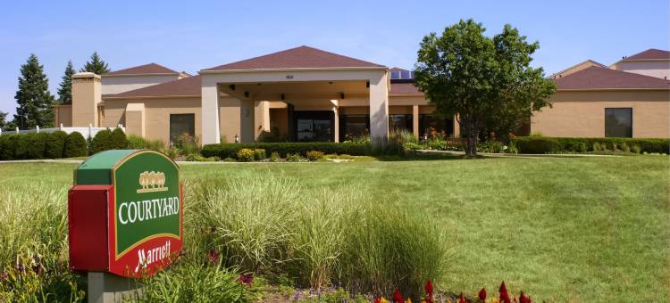 芝加哥迪尔菲尔德万怡酒店(Courtyard Chicago Deerfield)图片