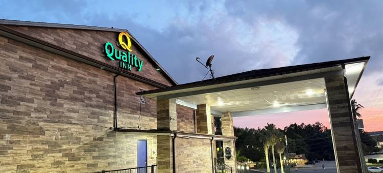 克雷斯特维尤 I-10 埃格林空军基地区域的品质酒店(Quality Inn Crestview I-10 Eglin AFB Area)图片