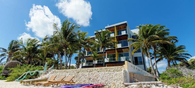 Nah酒店的安吉利娜28海滨(Angelina 28 Beachfront by Nah Hotels)图片