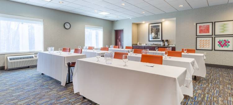 智选假日套房酒店白沙湾 - 湖和谐(Holiday Inn Express & Suites White Haven - Poconos)图片