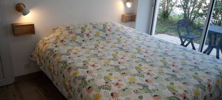 R & C - 室内和平静(R & C - Room & Calm)图片