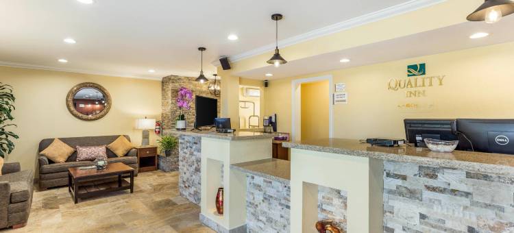 埃斯孔迪多市中心品质酒店(Quality Inn Escondido San Diego North County)图片