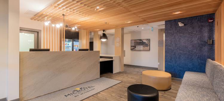 Microtel Inn & Suites by Wyndham Ladysmith Oyster Bay图片