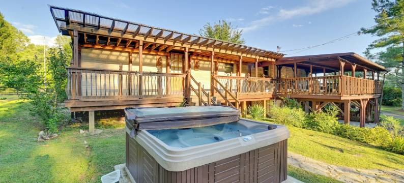 红河峡谷小屋：徒步+放松！(Red River Gorge Cabin: Hike + Relax!)图片