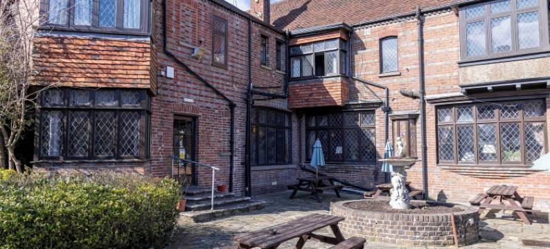 罗巴克酒店 - 格林国王旅馆(Roebuck by Greene King Inns)图片