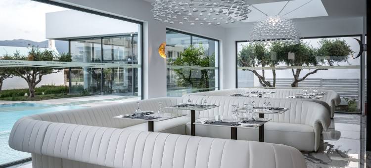 钻石豪华酒店-限成人(Diamond Deluxe Hotel - Adults Only)图片