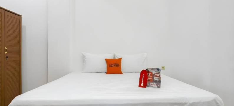 红多兹酒店-近威达曼陀罗大学(RedDoorz Near Widya Mandala University)图片