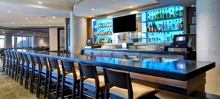 普莱森顿俱乐部希尔顿逸林酒店(DoubleTree by Hilton Pleasanton at the Club)图片