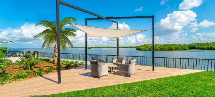 坦帕落基点海滨希尔顿逸林酒店(DoubleTree by Hilton Tampa Rocky Point Waterfront)图片