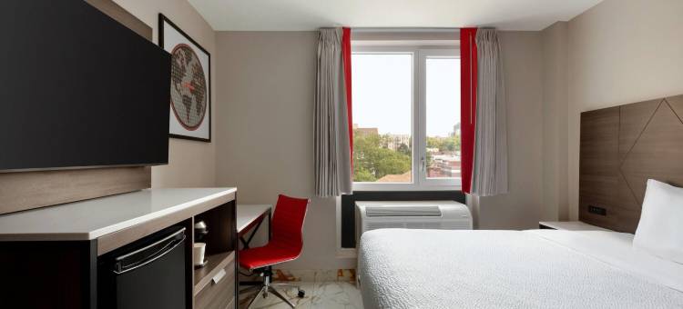 温德姆华美达布鲁克林帝国大道酒店(Ramada by Wyndham Brooklyn Empire Blvd)图片