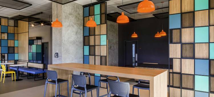 宜必思里贝朗普雷托别墅高尔夫酒店(Ibis Ribeirão Preto Vila do Golf)图片