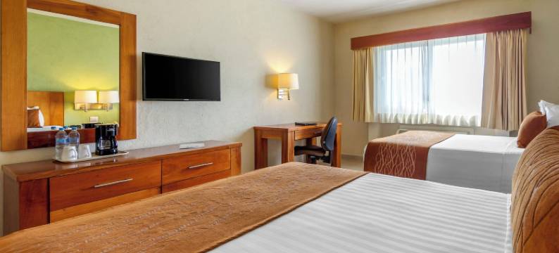 波多黎各瓦拉塔高尔夫海滨舒适酒店(Comfort Inn Puerto Vallarta Golfside & Marina)图片