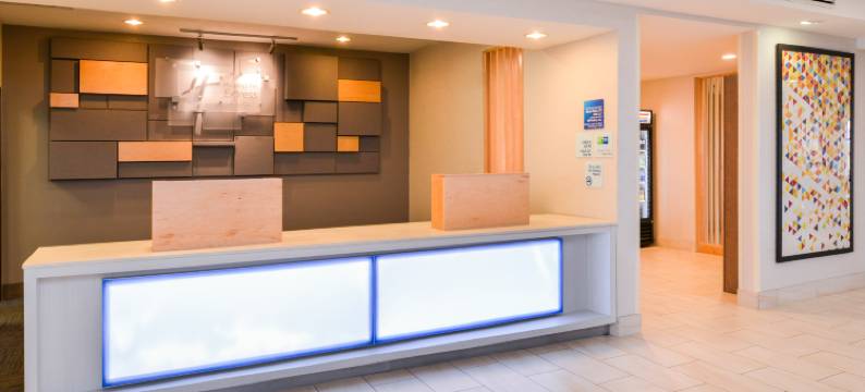 智选假日套房酒店帕克 - 矿泉井(Holiday Inn Express & Suites PARKERSBURG - MINERAL WELLS by IHG)图片