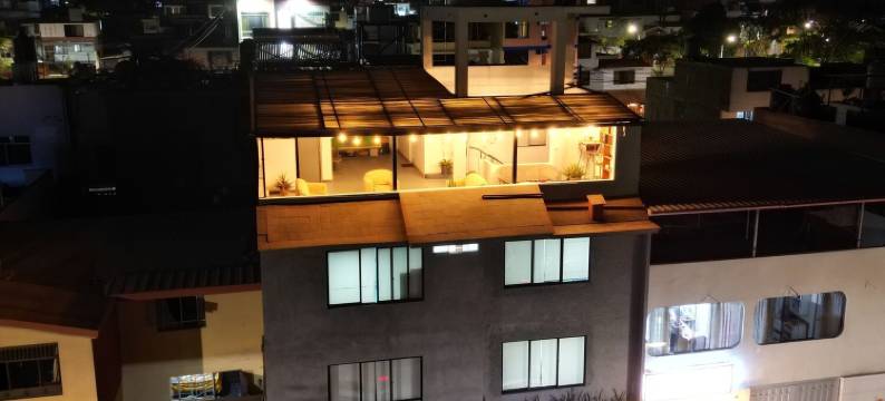 卡洛斯·瓦尔德拉马大道690号(Av. Carlos Valderrama 690)图片