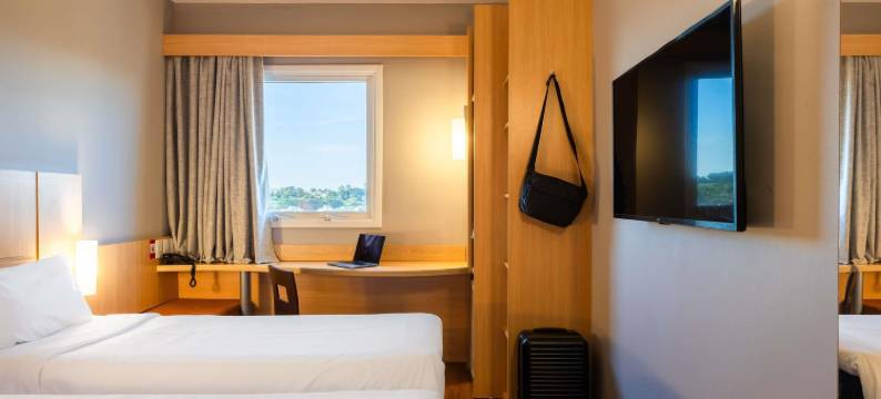 宜必思欧里纽斯酒店(ibis Ourinhos)图片