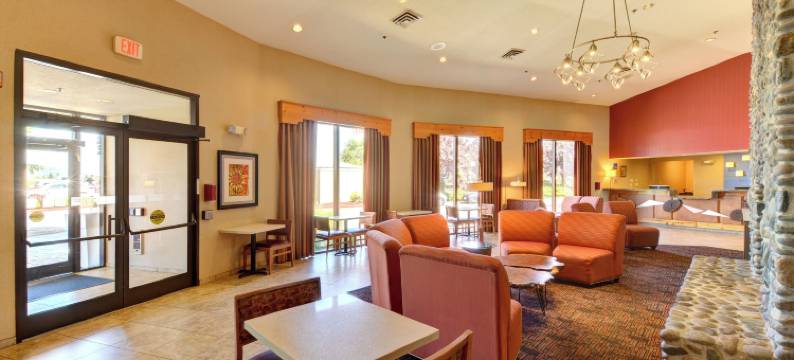 智选假日酒店-罗斯堡-洲际酒店集团旗下(The Lodge at Roseburg)图片