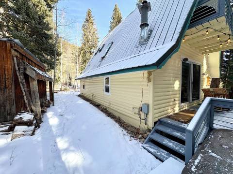 Lazy Me ~ A Magical Creek-front Cabin with Hot Tub! Private Woods